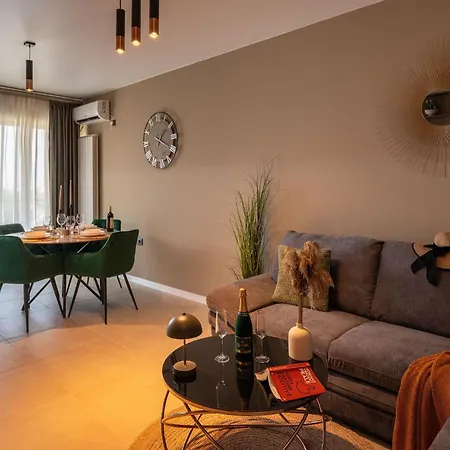 Topaz 103 In Odyssey Spa&pool-parking Apartmán Mamaia